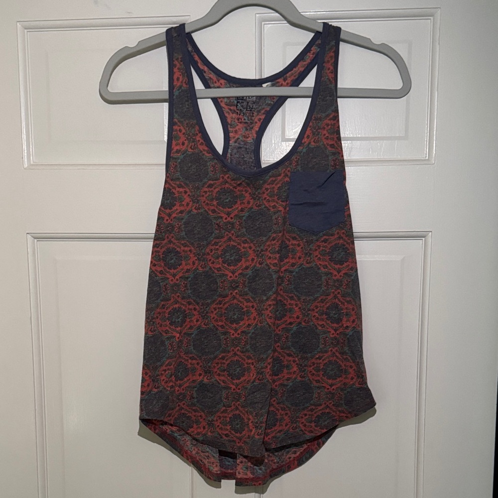 Nollie Red and Blue Graphic Sleeveless Tank Top